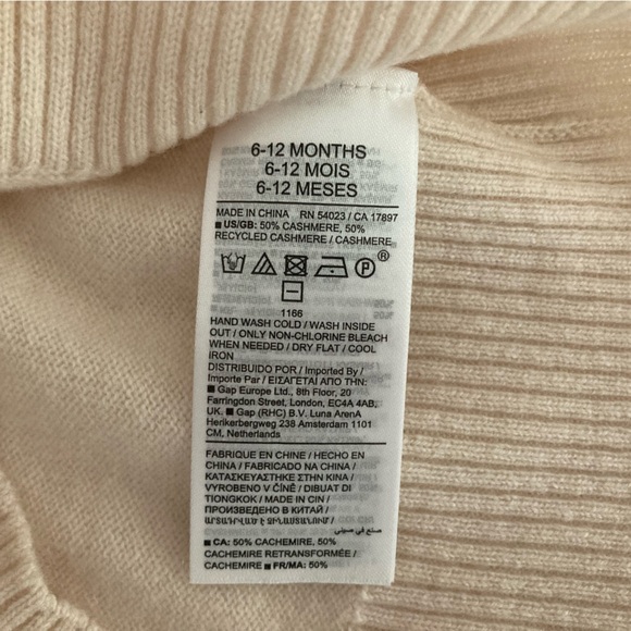 Banana Republic Luna Cashmere Sweater Polo in Ecru, size 6-12 months - Picture 4 of 5